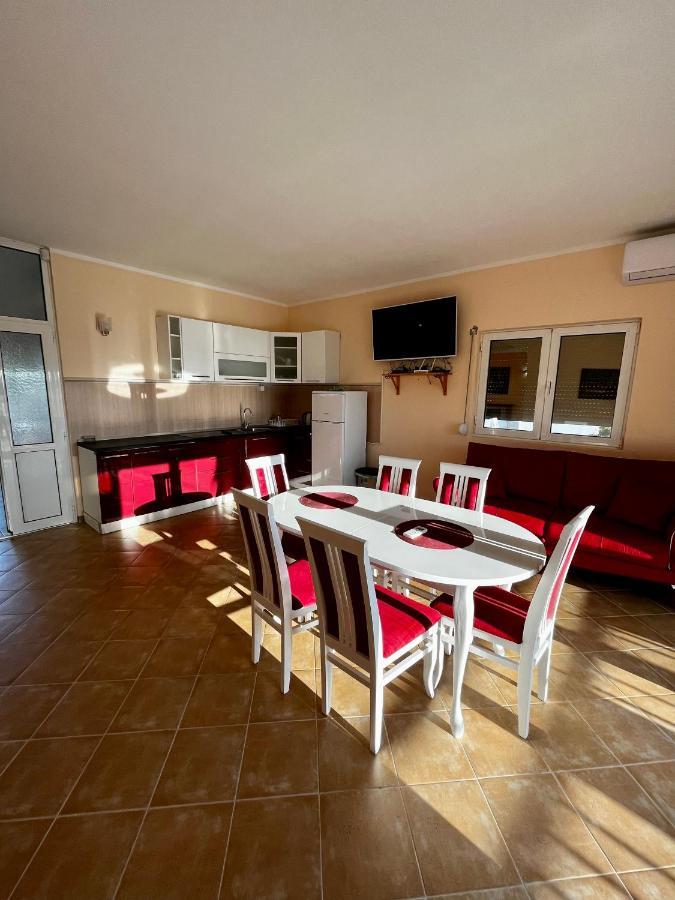 Villa Bojana Utjeha Bagian luar foto