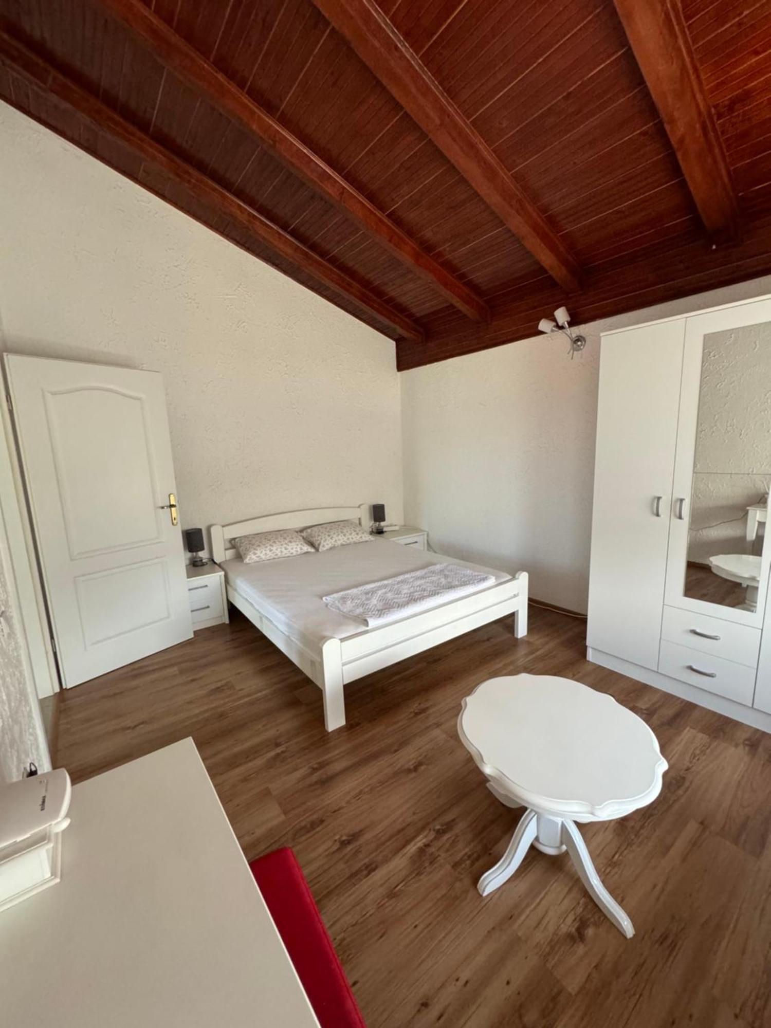 Villa Bojana Utjeha Bagian luar foto